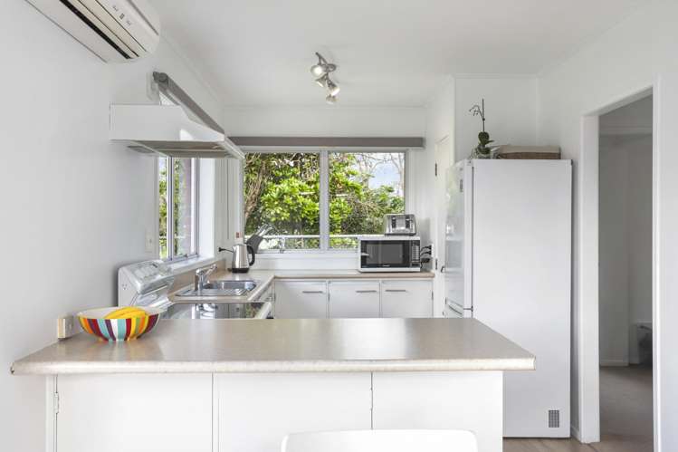 2/185 Swanson Road_3