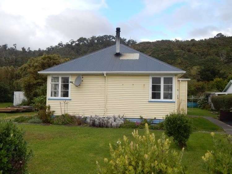 7 Main Road Hector_23