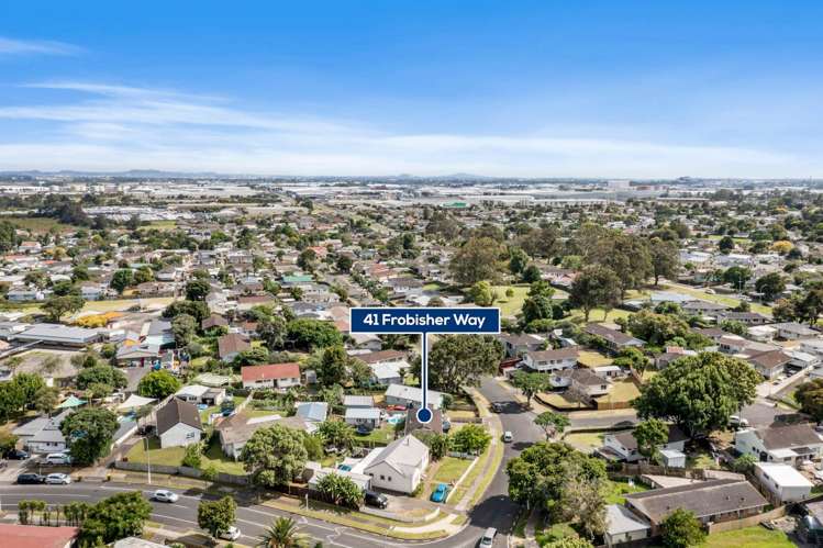 41 Frobisher Way Clendon Park_12