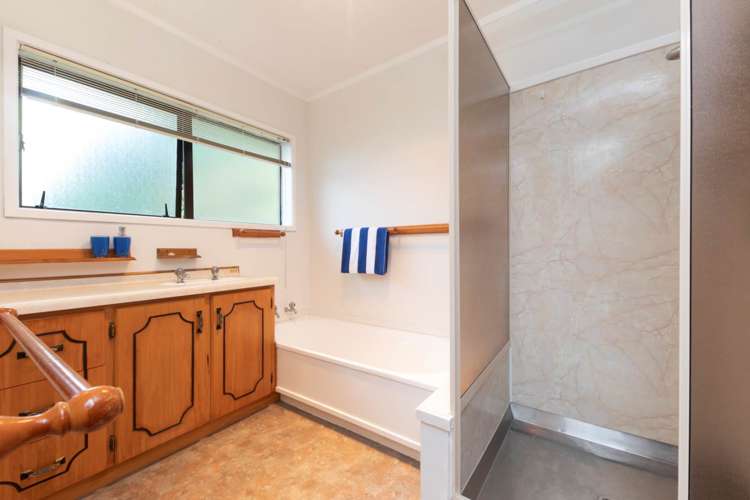 2/54 Tirimoana Road Te Atatu South_12