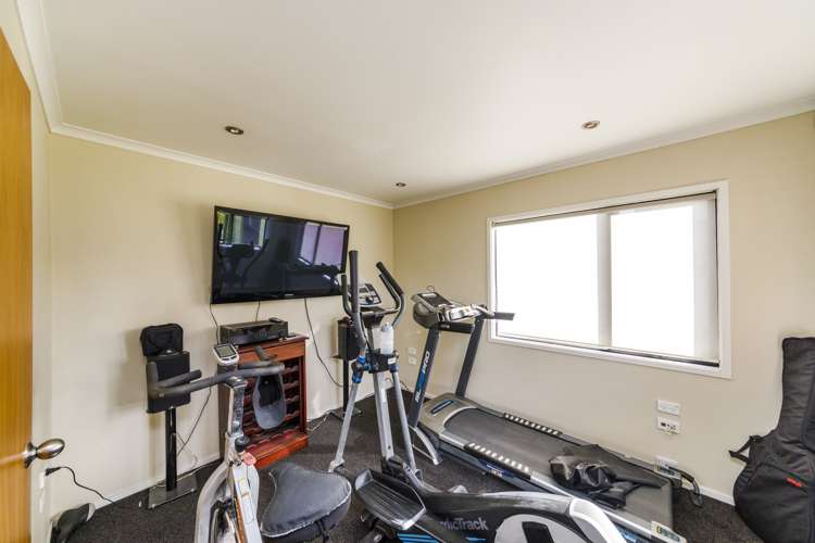 106 Pacific Drive Fitzherbert_20