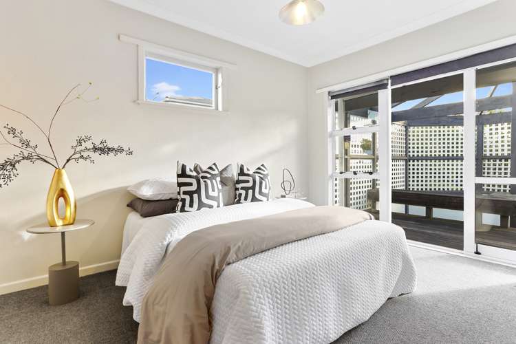 213 Te Atatu Road Te Atatu South_14