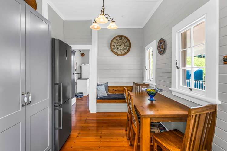 3 Signal Station Road Pouto_16