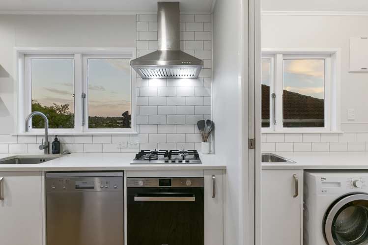 55 Fairclough Road Beach Haven_9