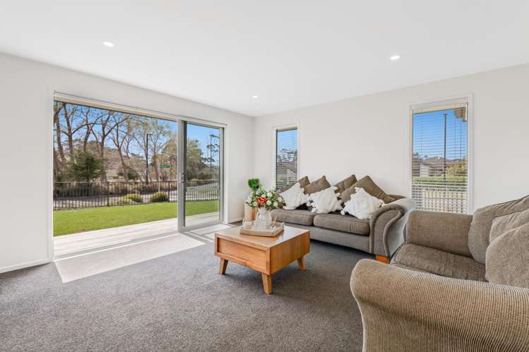 2 Pitsaw Lane Silverdale_6