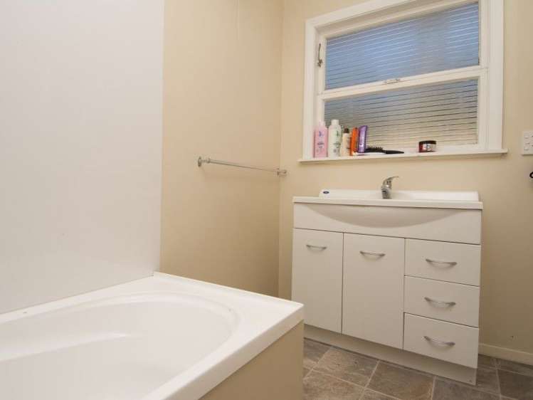 215 Annesbrook Drive Wakatu_11