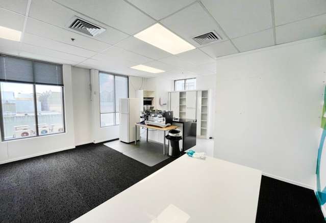 182 Broadway Newmarket_4