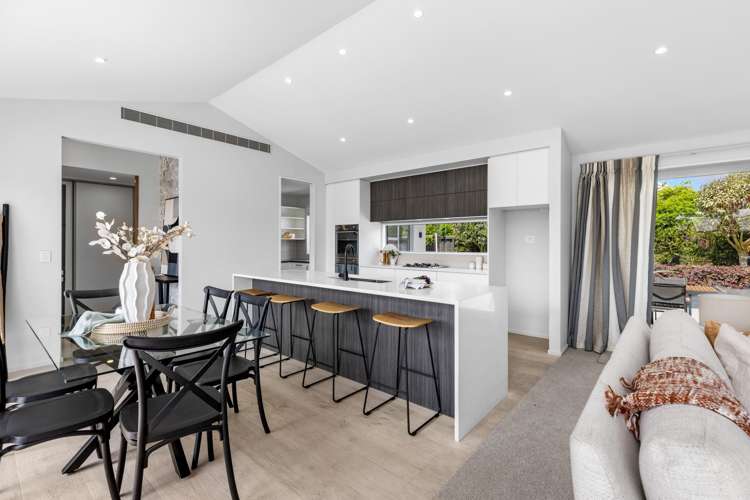 6 Craig Thompson Drive Lincoln_13