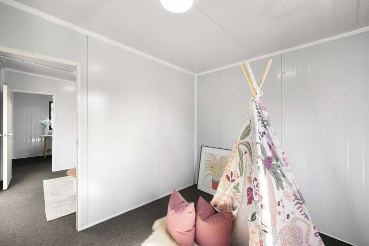 42 Gilbert Road Otara_18