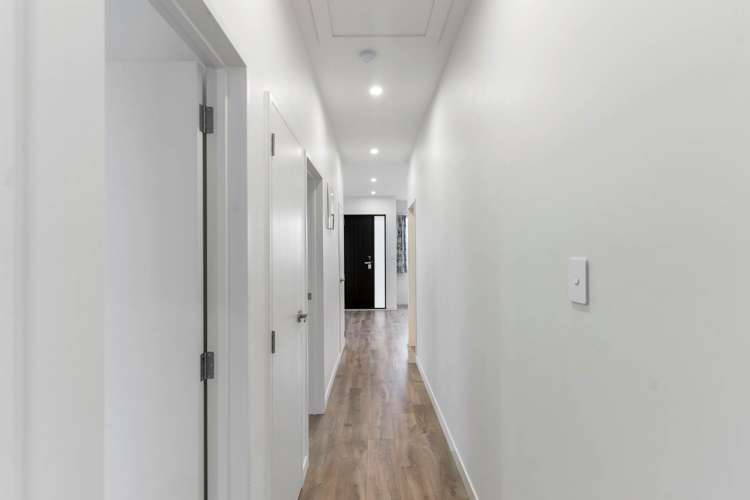 9 Puwha Street Massey_15