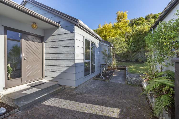 12 John Witton Drive Crofton Downs_13