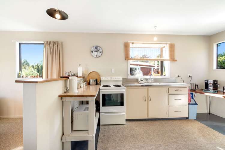 385 Cathedral Road Domett_27