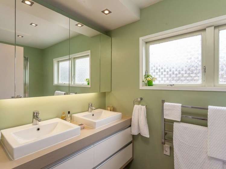 16 Park Hill Road Birkenhead_12