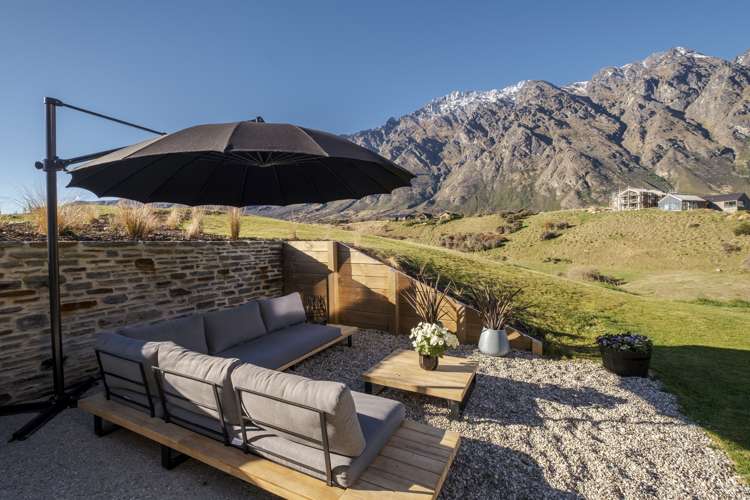 18 Falconer Rise Jacks Point_9