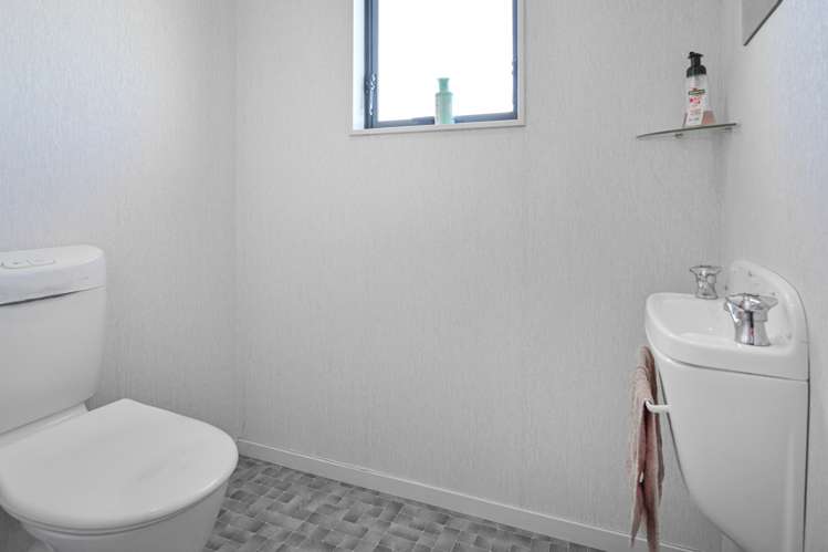 546 Wall Road Raureka_11