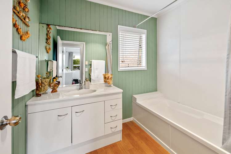 29 Brigitte View Snells Beach_8