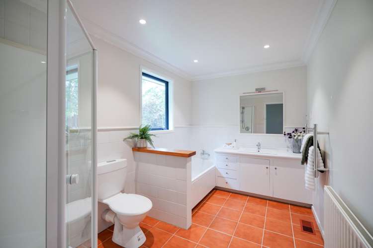 100 Leonard Road West Plains_17