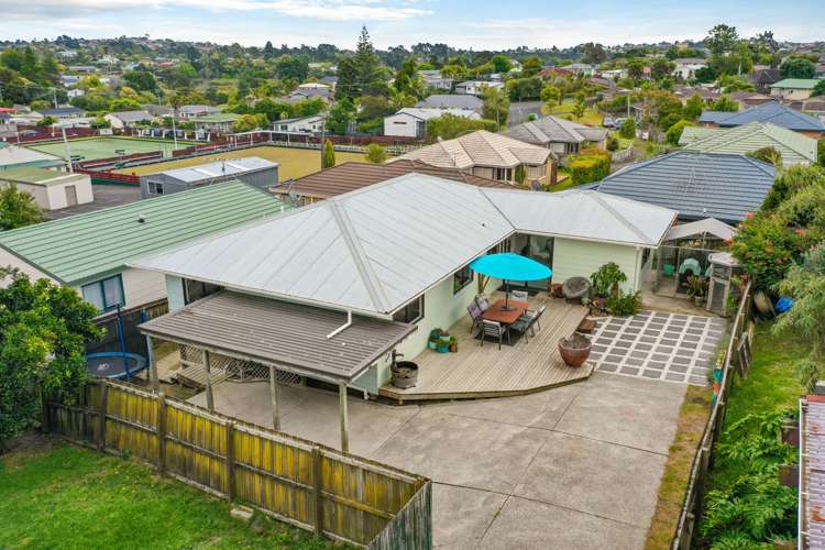 2/114 Kervil Avenue Te Atatu Peninsula_14