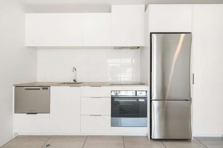 E1102/160 Victoria Street Te Aro_2