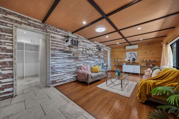 8 Papatahi Place Henderson_22