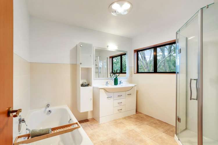 168 Shaw Road Oratia_19