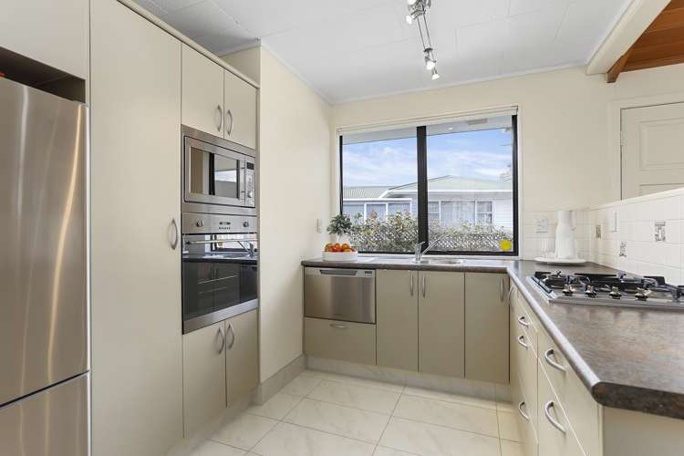 2/7 Dominion Street Takapuna_4