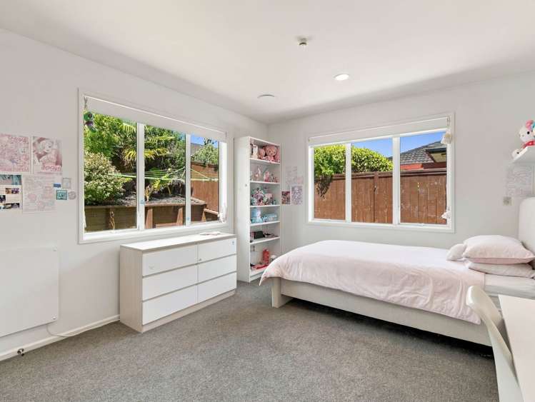 39 Admirals Court Drive Greenhithe_20