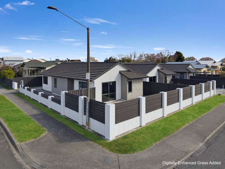 206 Park Road North_3
