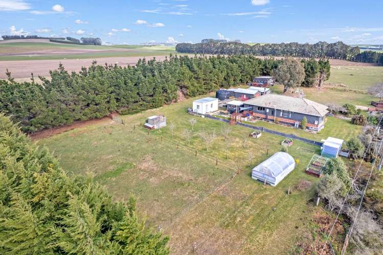 327 Smillies Road Oamaru_32