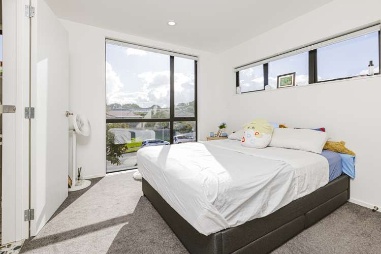 1/77 Glenmore Road Sunnyhills_4