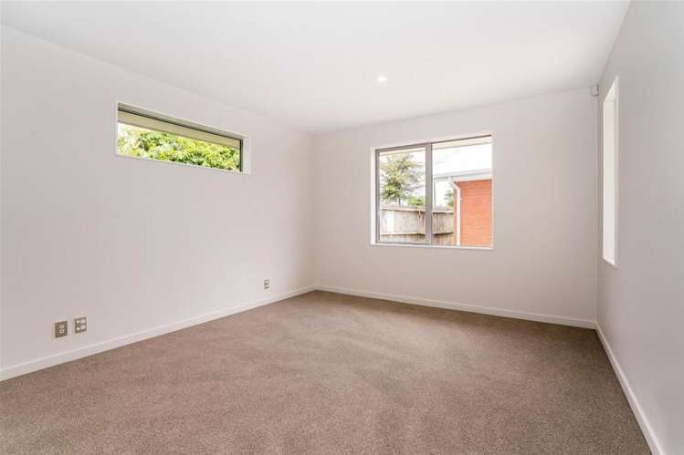 2a Sealy Place Bryndwr_7