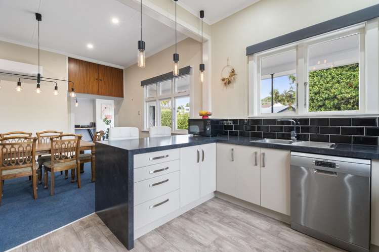 141 Warwick Street Feilding_6