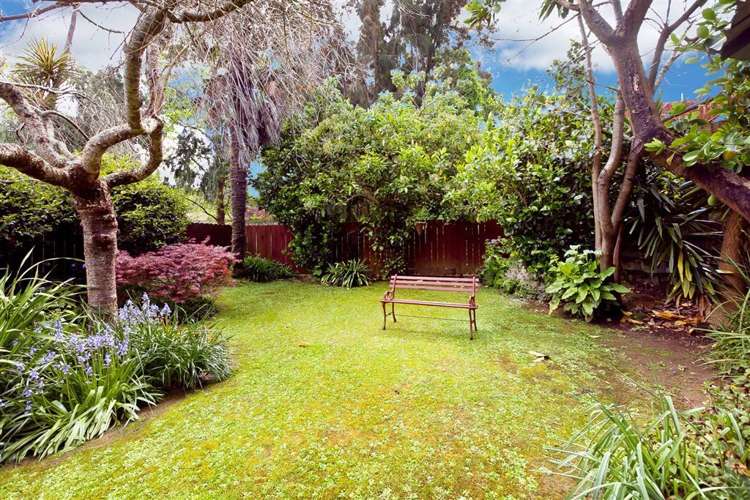 16 Cebalo Place Mount Wellington_21