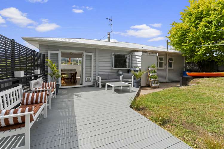 1 Goldsborough Avenue Raumati Beach_14