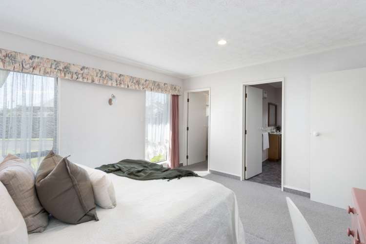 9 Bishops Close Greenmeadows_8