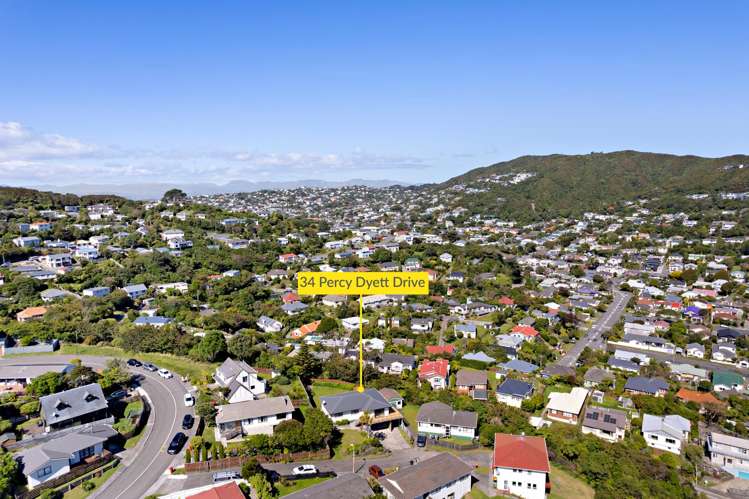 34 Percy Dyett Drive Karori_18