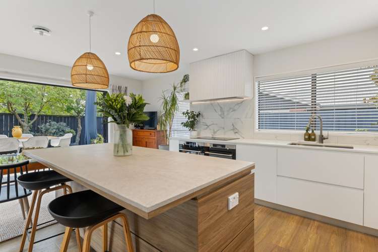 69 Regency Crescent Redwood_7