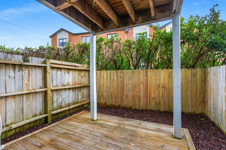 70 Niu Lane Te Atatu South_11