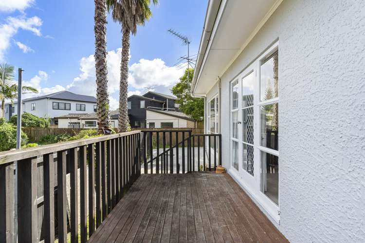 64 Yeovil Road Te Atatu Peninsula_14