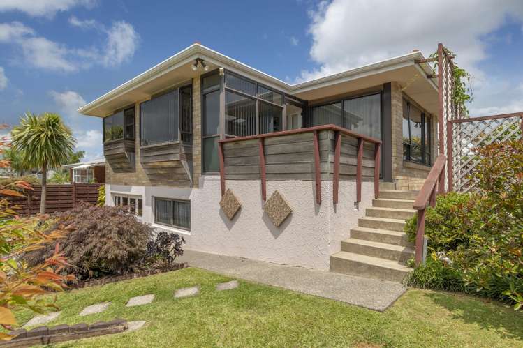 6 Woods Avenue Matua_8