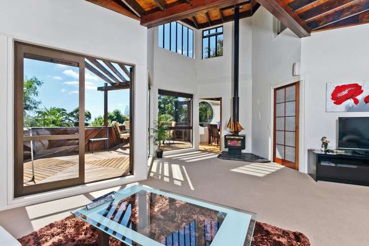 645 Beach Road Rothesay Bay_13