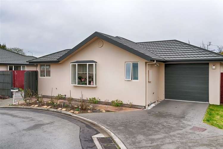 M/38 English Street Sockburn_11