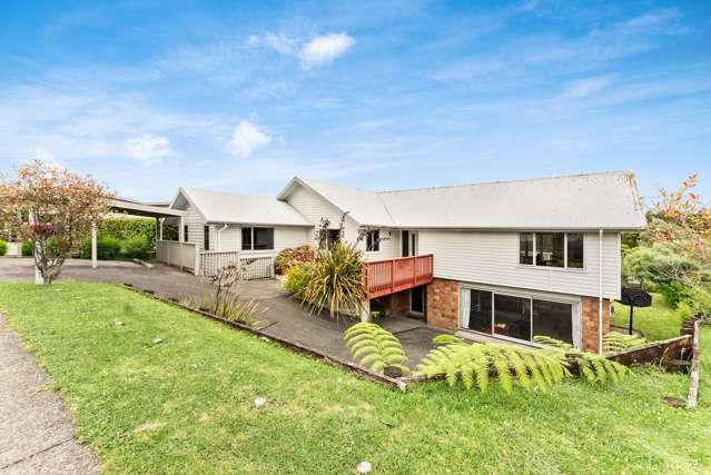 20 Redwood Crescent Hurdon_2