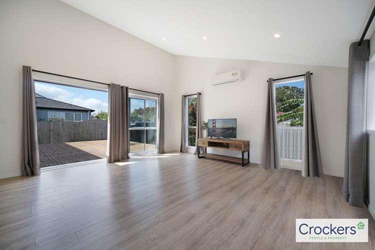 16 Ararata Lane Mangere Bridge_3