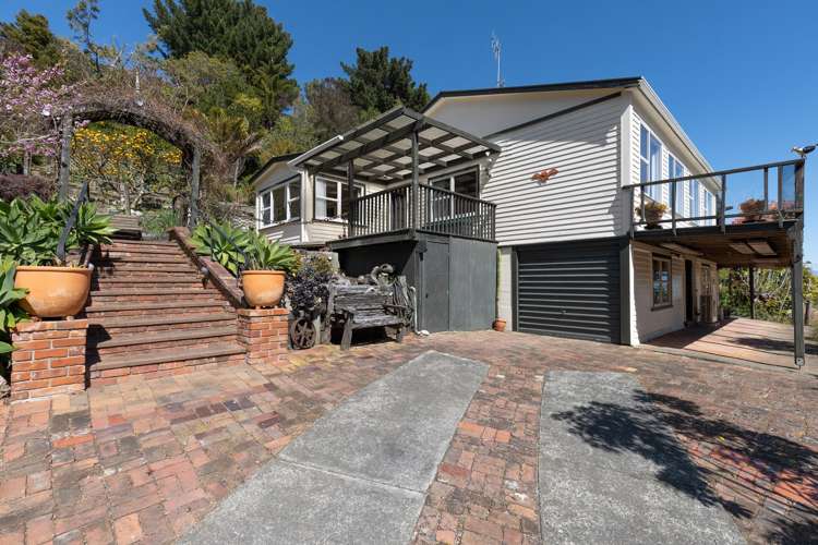 26 Airlie Street Glenduan_22