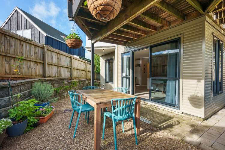 2/236 Meola Road Point Chevalier_14