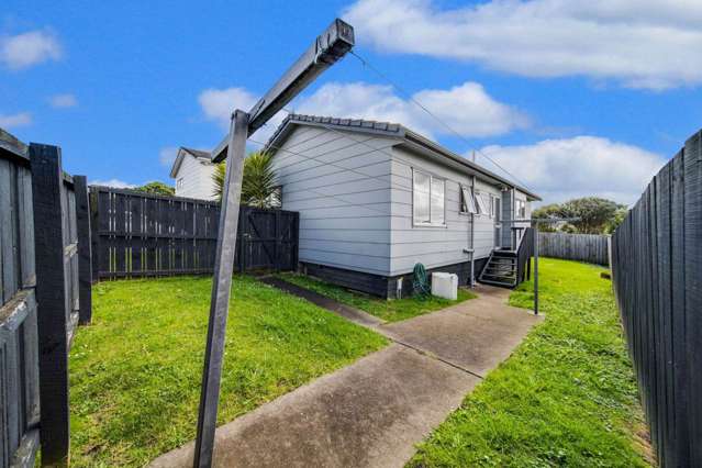 2/34 Druces Road Wiri_1