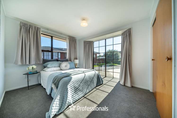 5/8 Hewer Crescent Naenae_7