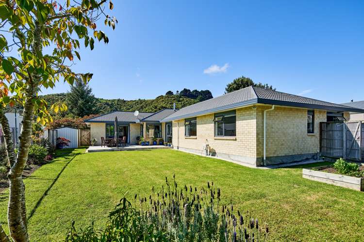 180d Raumati Road Raumati Beach_1