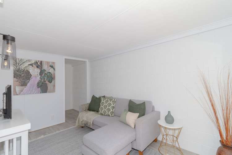 2/141 Kennedy Road Marewa_10